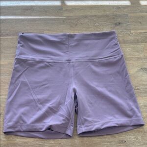 Lululemon 6” Align lilac shorts